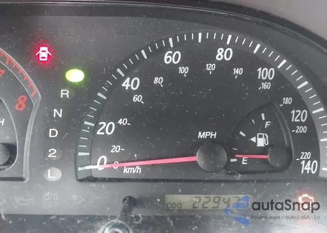 2003 Toyota Camry Le z USA, uszkodzony, nr VIN 4T1BE32K33U686148